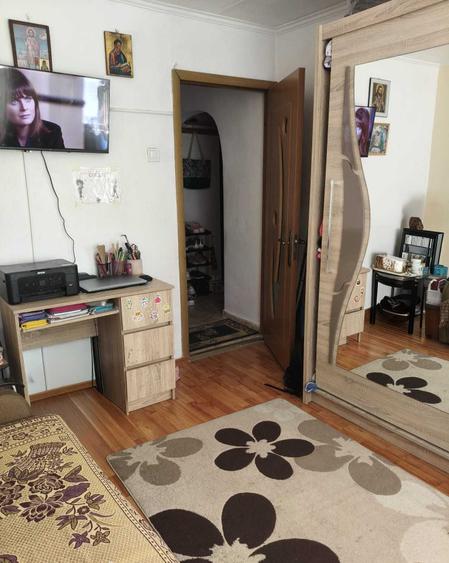 Apartament cu 2 camere decomandat în CET