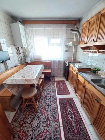 Apartament cu 4 camere decomandat în Unirii