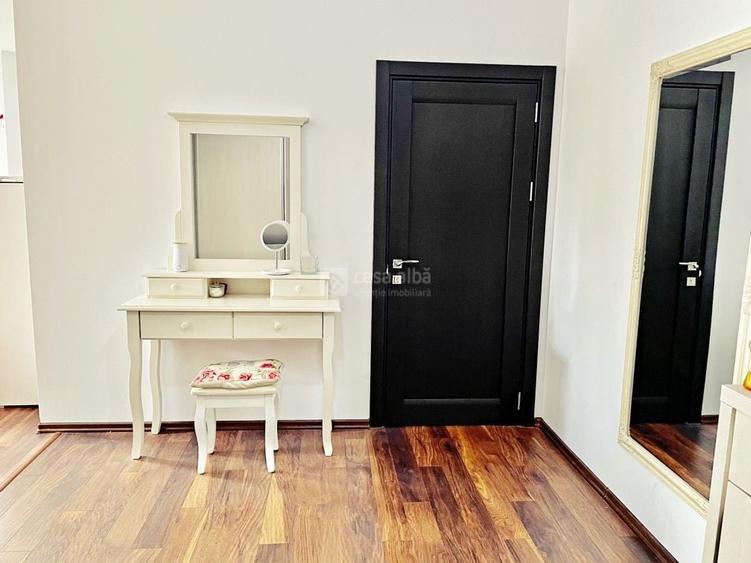 Apartament cu 2 camere nedecomandat, mobilat în Central