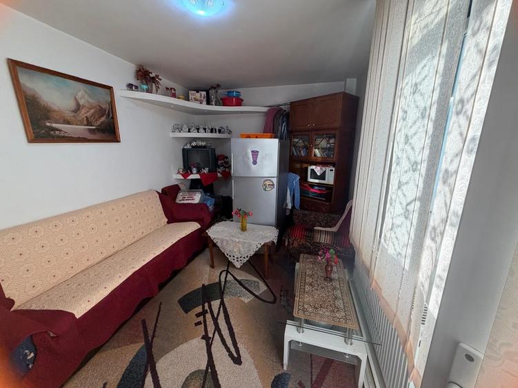 Apartament cu 3 camere în Păcurari