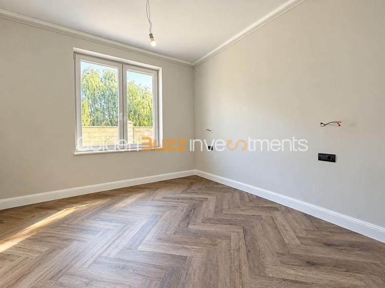 Casă individuală cu 5 camere cu Canalizare în Tunari