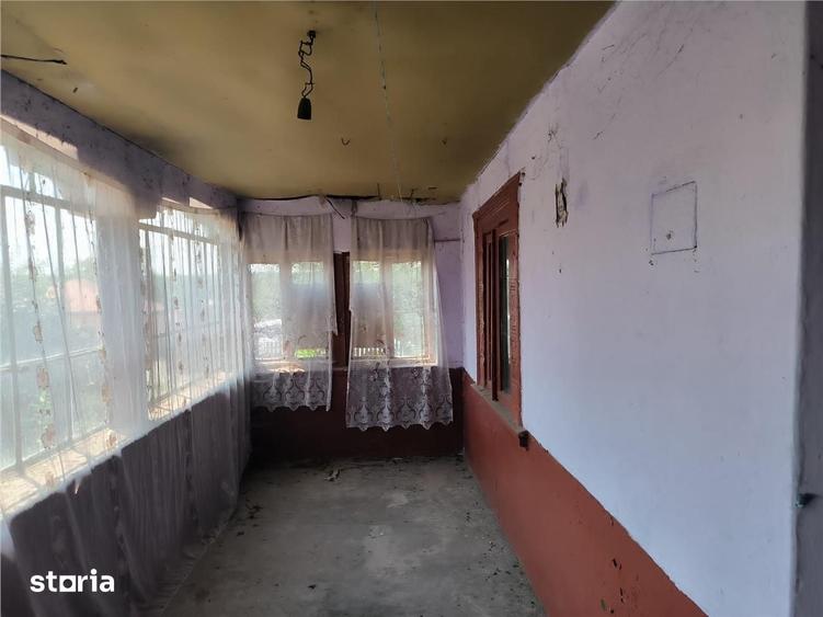 Casă cu 3 camere cu Teren 2500 Mp în Buturugeni