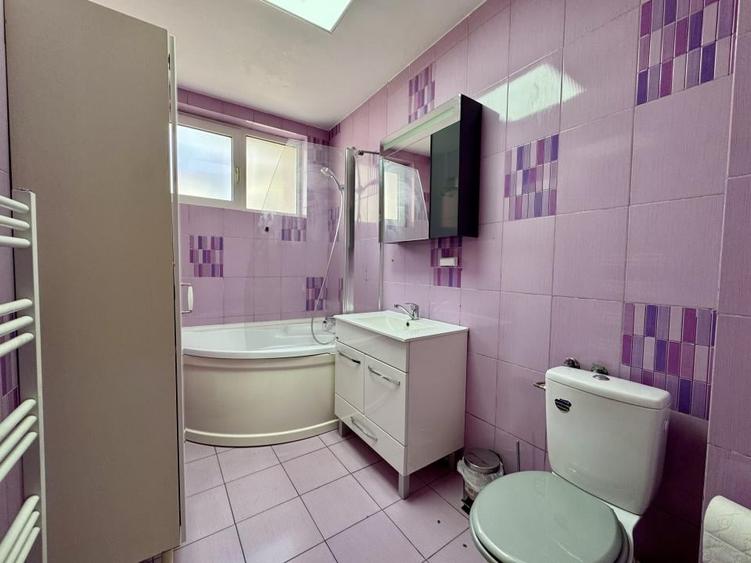 Apartament cu 2 camere semidecomandat, mobilat în Florești