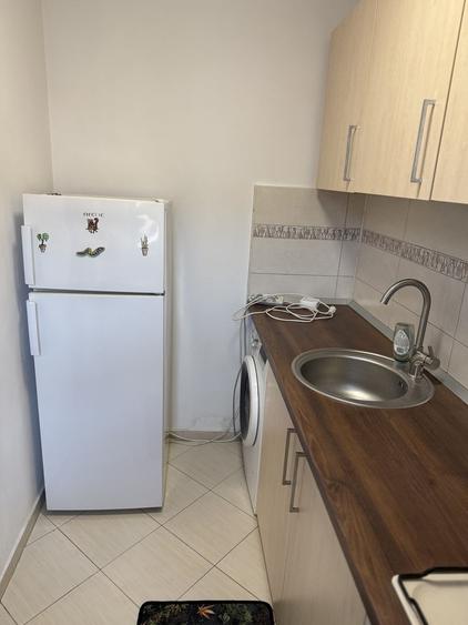 Garsonieră decomandată în Teiul Doamnei