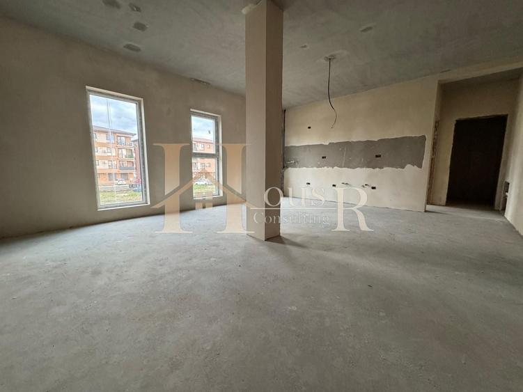 Apartament cu 2 camere semidecomandat în Girocului