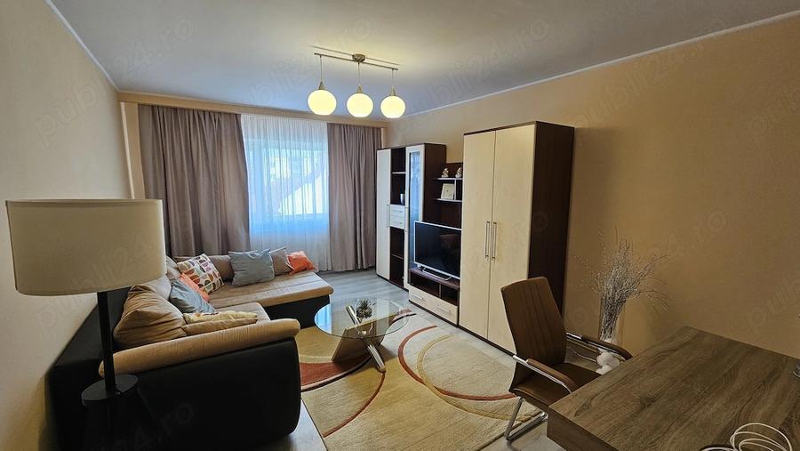Apartament cu 2 camere decomandat în Ștrand