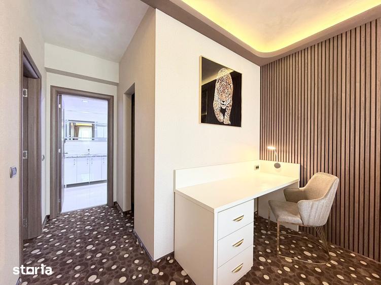 Apartament cu 4 camere în Tractorul