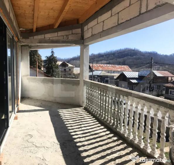 Casă cu 2 camere cu Teren 3050 Mp în Bezdead
