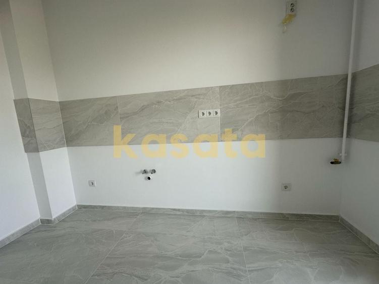 Apartament cu 3 camere decomandat în Theodor Pallady