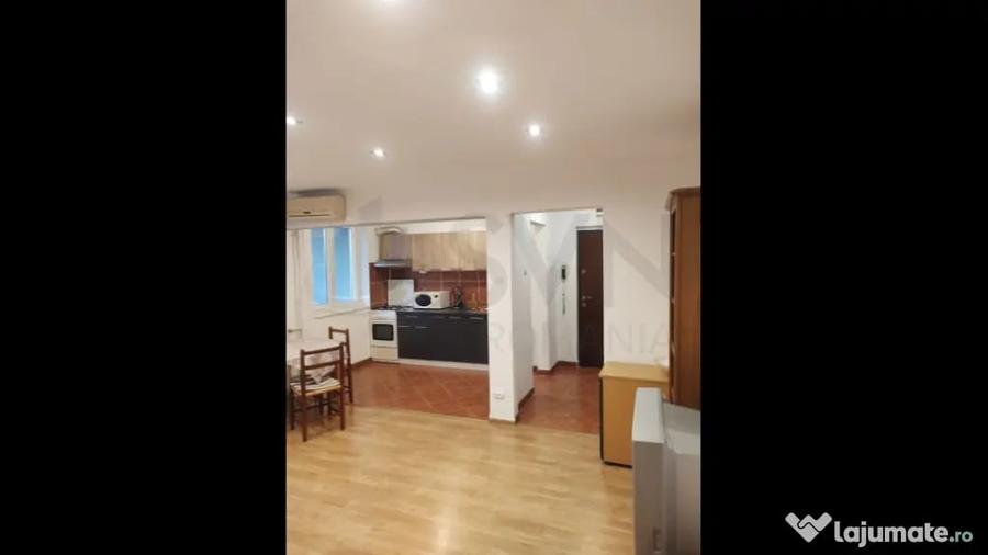 Apartament cu 3 camere semidecomandat în Timișoara