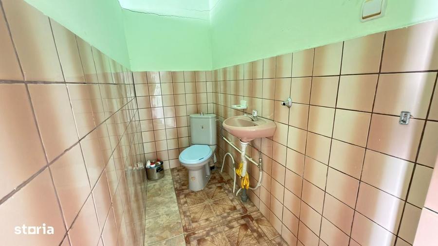 Casă cu 4 camere în Central