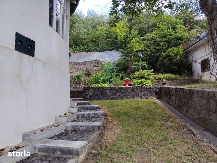 Casa impunatoare in zona centrala ?i lini?tita ?imleu Silvaniei - 1