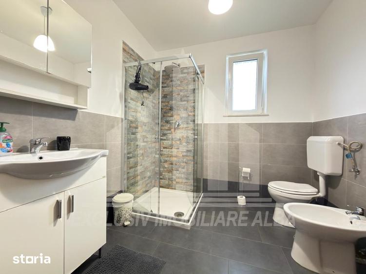 Apartament cu 3 camere decomandat în Cetate