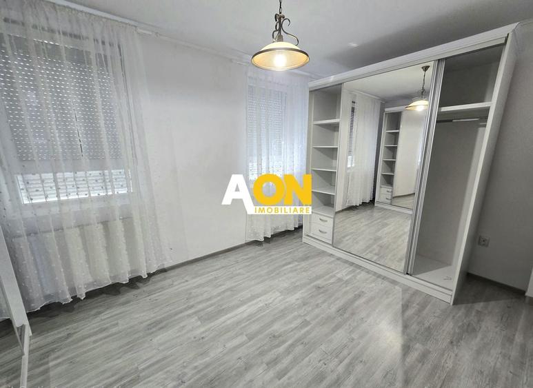 Casă cu 4 camere cu Canalizare în Central