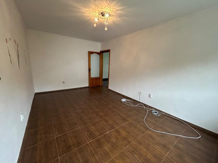 Apartament cu 2 camere decomandat, mobilat în Vidin-Progresul