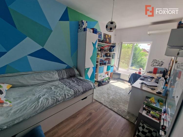 Duplex cu 4 camere cu Piscina în Ghiroda