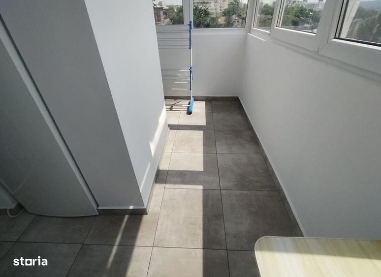 Garsonieră decomandată în Central