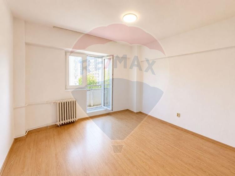 Apartament cu 2 camere decomandat în Octavian Goga