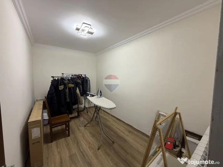 Casă cu 4 camere cu Teren 2500 Mp în Bolotești