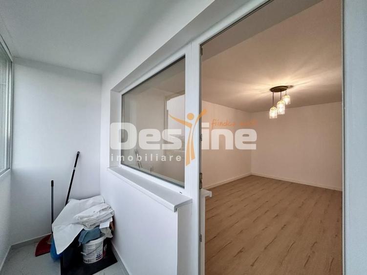 Apartament cu 2 camere decomandat în B-dul București