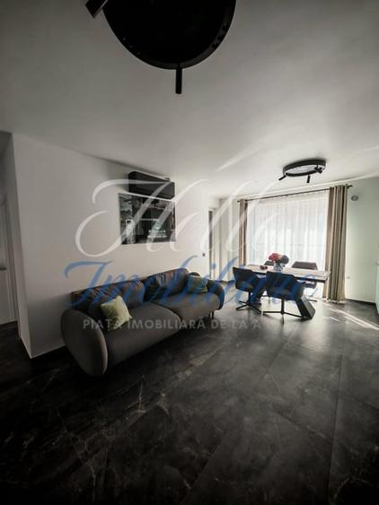 Apartament cu 3 camere decomandat, mobilat în Florești