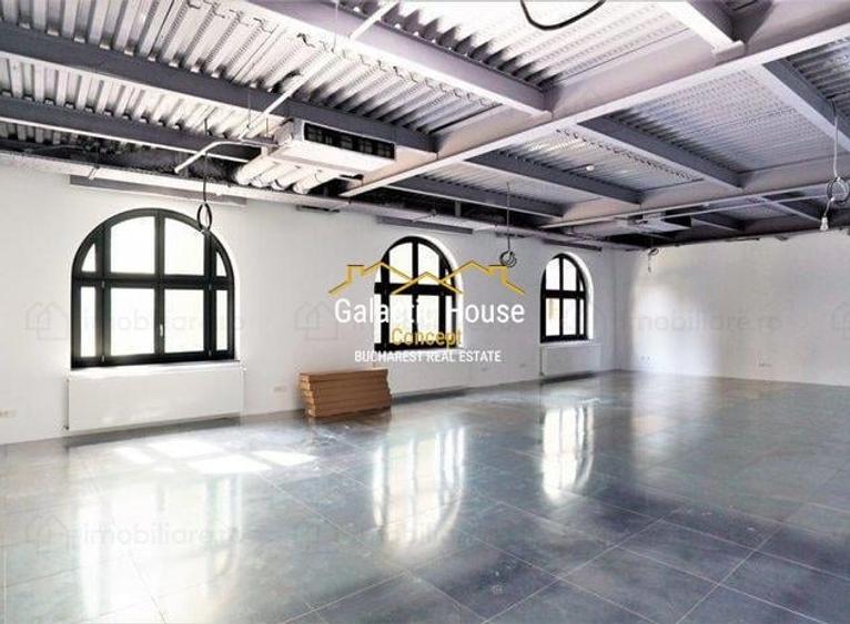 Casă individuală cu 12 camere cu Teren 475 Mp în Romană