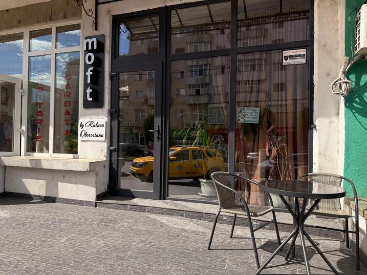 Spațiu comercial, de 75 mp, în Central