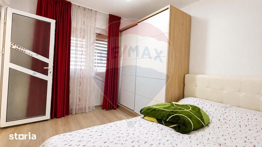 Apartament cu 3 camere, mobilat în Central