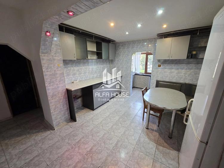 Apartament cu 2 camere decomandat în Micro II