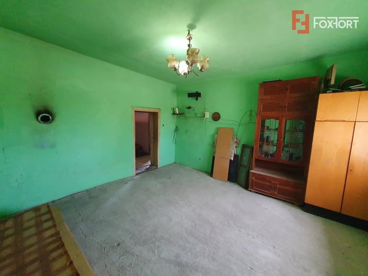 Casă individuală cu 4 camere cu Teren 2208 Mp în Folea