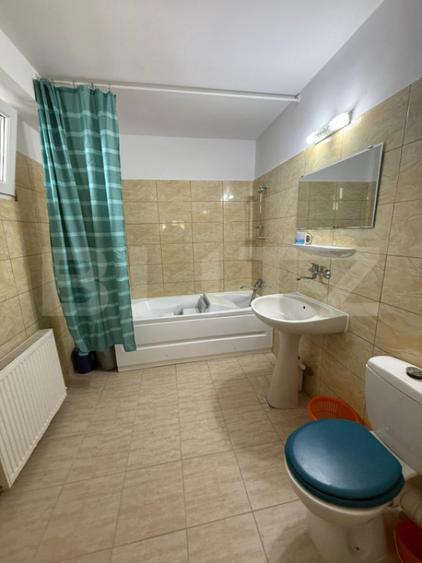 Apartament cu 3 camere decomandat în Obcini