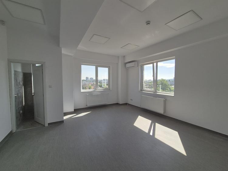 Spațiu comercial, de 69 mp, în Galata