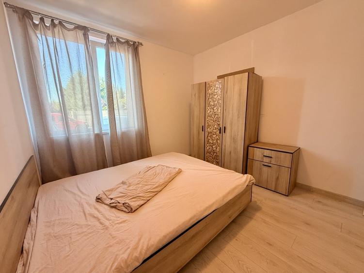 Apartament cu 3 camere decomandat, mobilat în Dumbrăvița