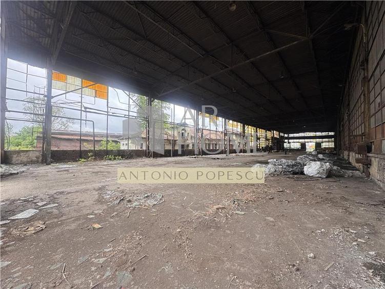 Spațiu industrial, de 3,824 mp, în B-dul București