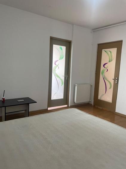 Apartament cu 2 camere decomandat, mobilat în Rahova