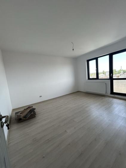 Apartament cu 2 camere semidecomandat în Sălaj