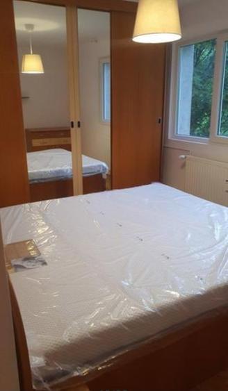 Apartament cu 3 camere semidecomandat în Titan