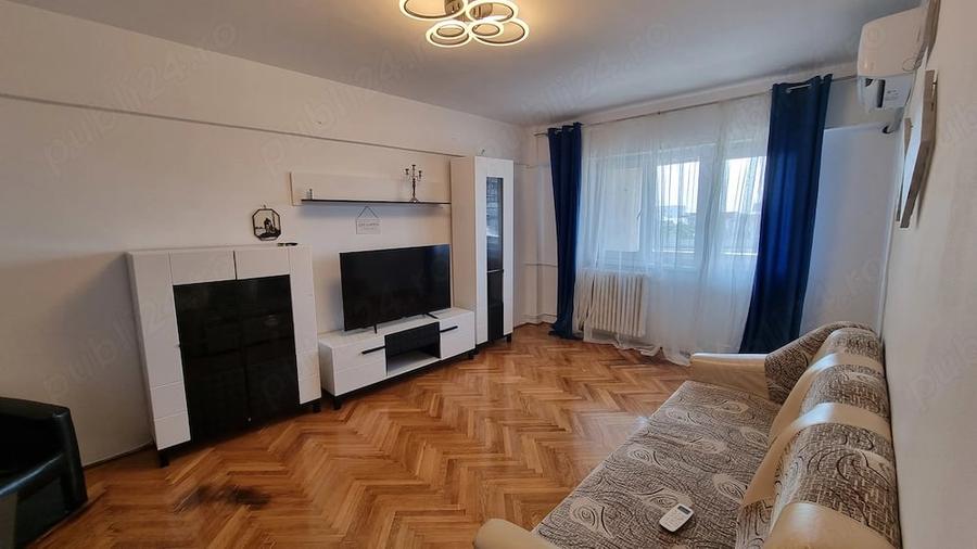 Apartament cu 3 camere decomandat în Ultracentral