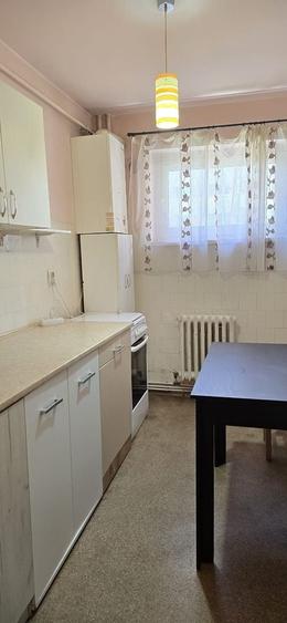 Garsonieră decomandată, mobilată în Grigorescu