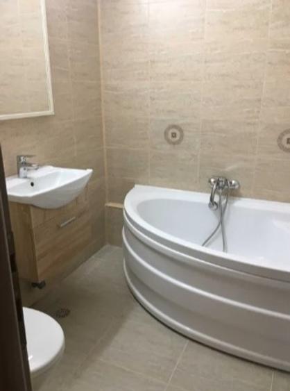 Apartament cu 2 camere semidecomandat, mobilat în Vitan