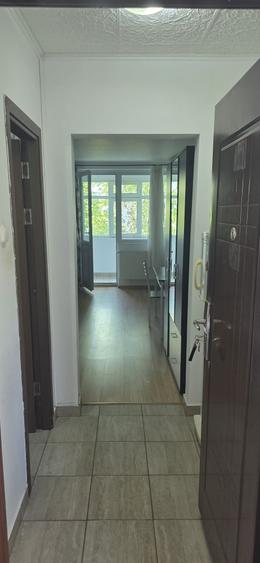 Garsonieră decomandată în Drumul Taberei