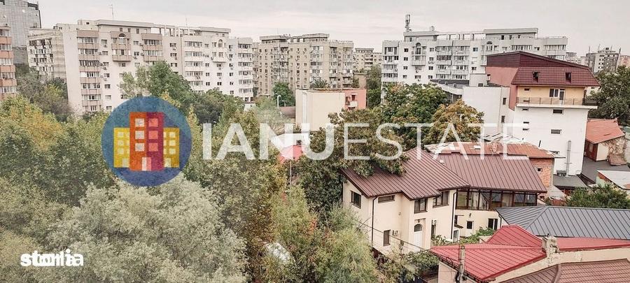 Apartament cu 3 camere semidecomandat în Timpuri Noi