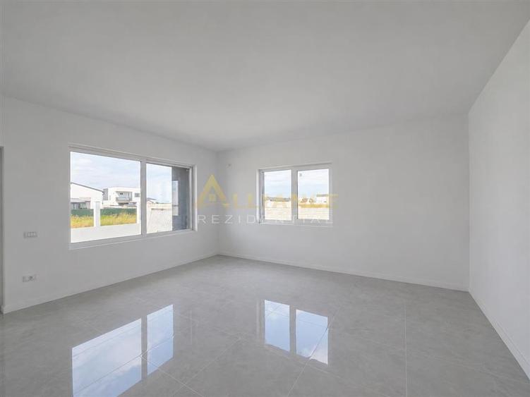 Casă cu 3 camere cu Teren 350 Mp în Berceni