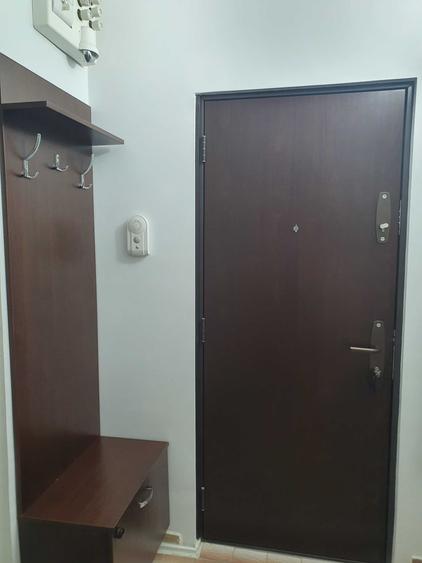 Garsonieră decomandată în Rovine