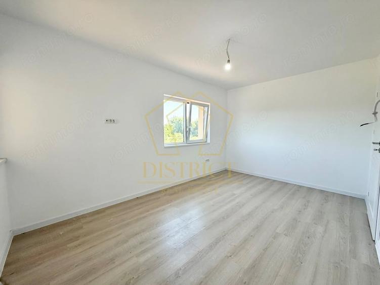 Casă cu 5 camere cu Teren 470 Mp în Ghiroda