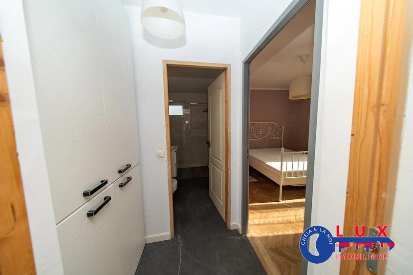 Apartament cu 3 camere semidecomandat în Faleză