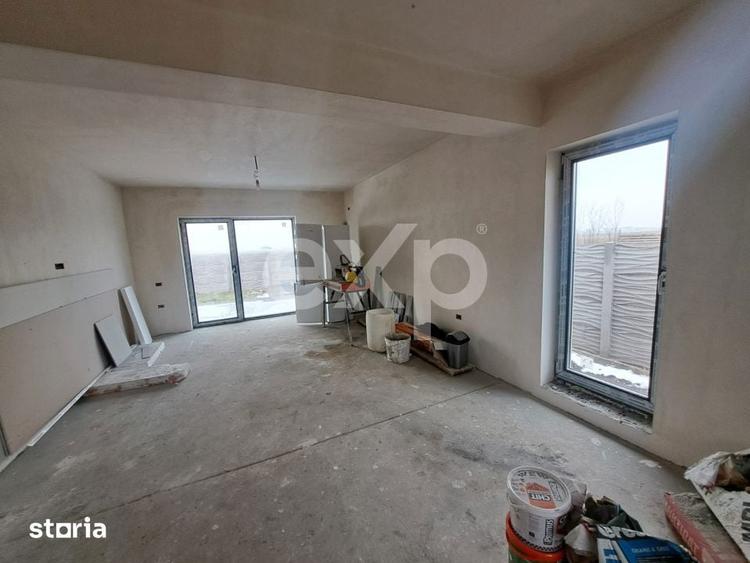 Casă cu 3 camere cu Teren 375 Mp în Vidra