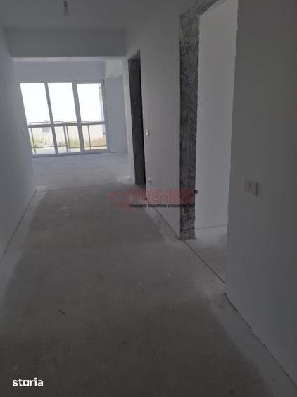 Apartament cu 4 camere în Metalurgiei