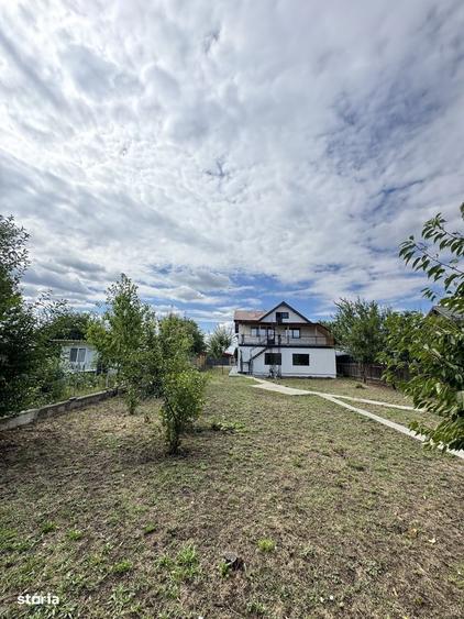Casă cu 4 camere în Holboca