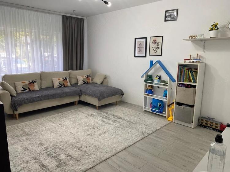 Apartament cu 2 camere decomandat în Trivale